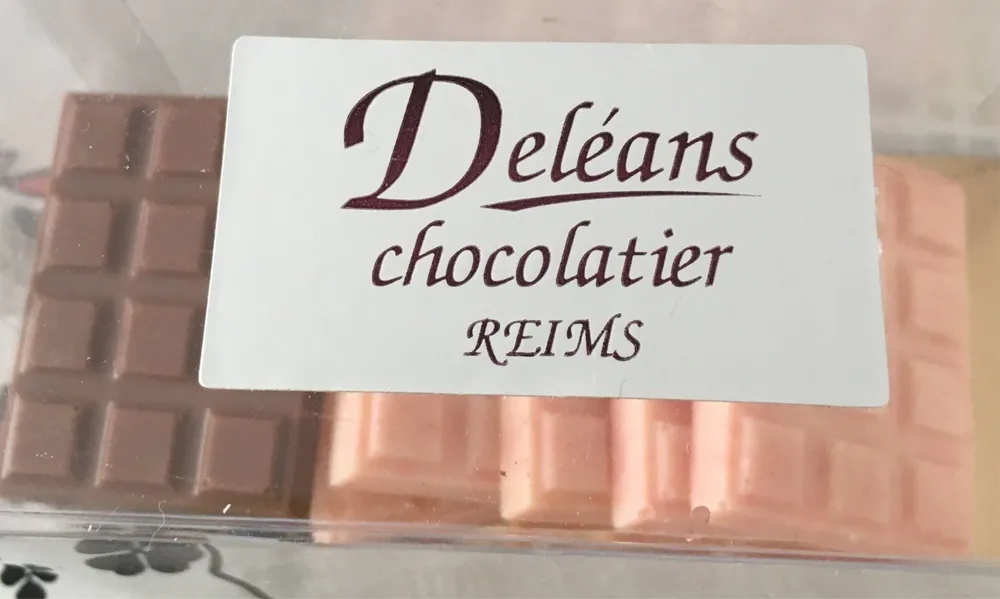 24 napolitains chocolat noir, lait et blanc, biscut