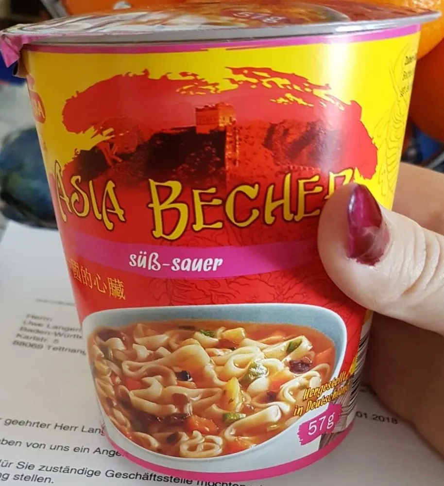 Instant noodles sweet & sour