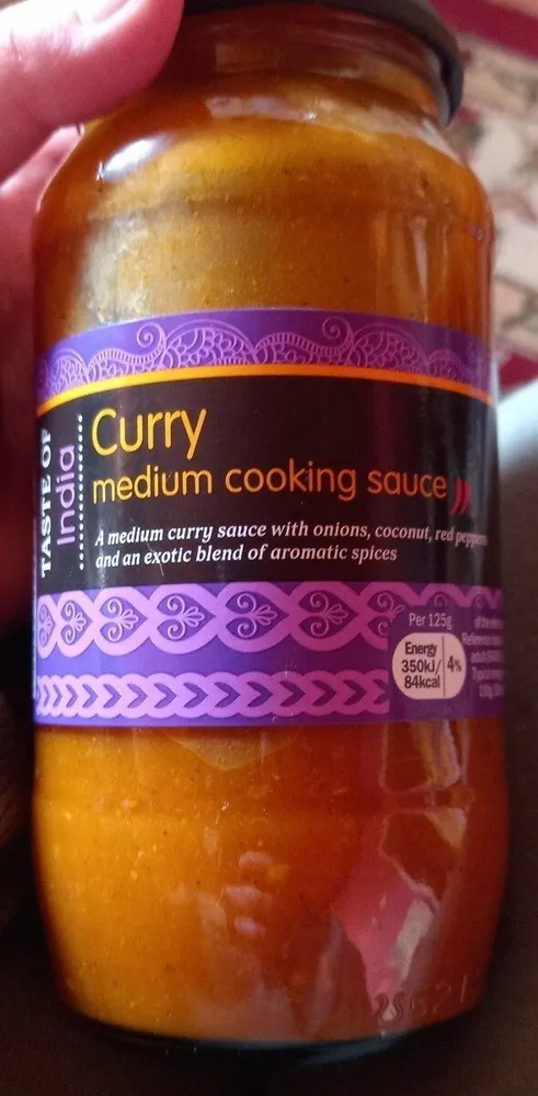 Curry medium cooking sauce