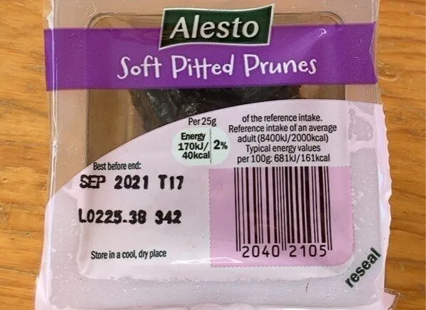 Soft pitted prunes