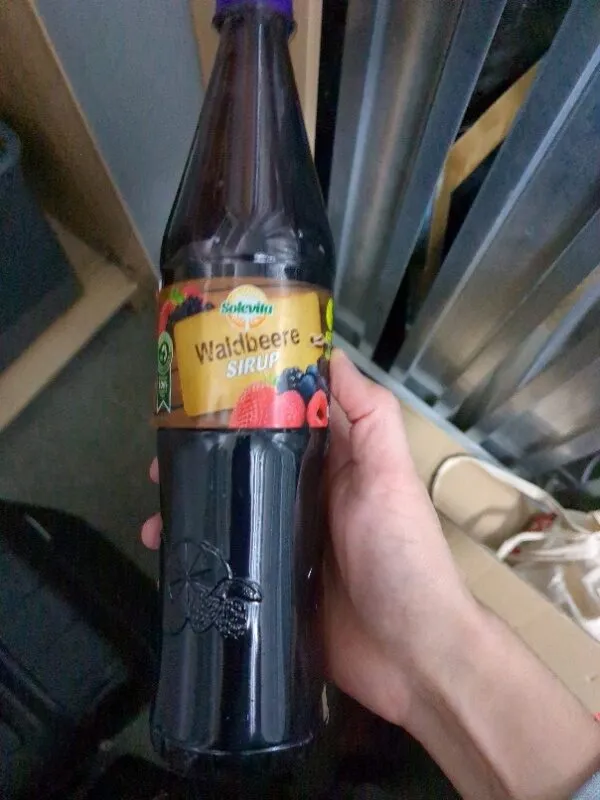 Waldbeere Sirup