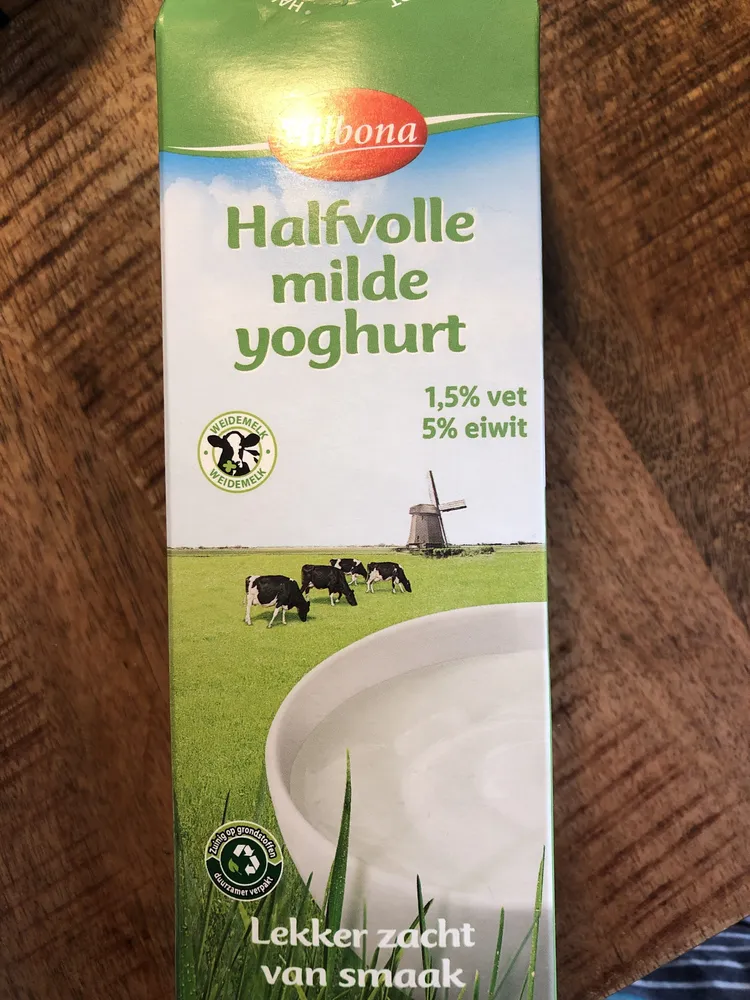 Halfvolle milde yoghurt
