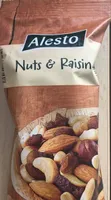 Nuts and raisin