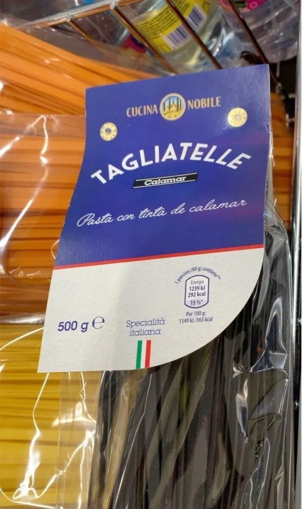 Pasta con tinta de cslsmar