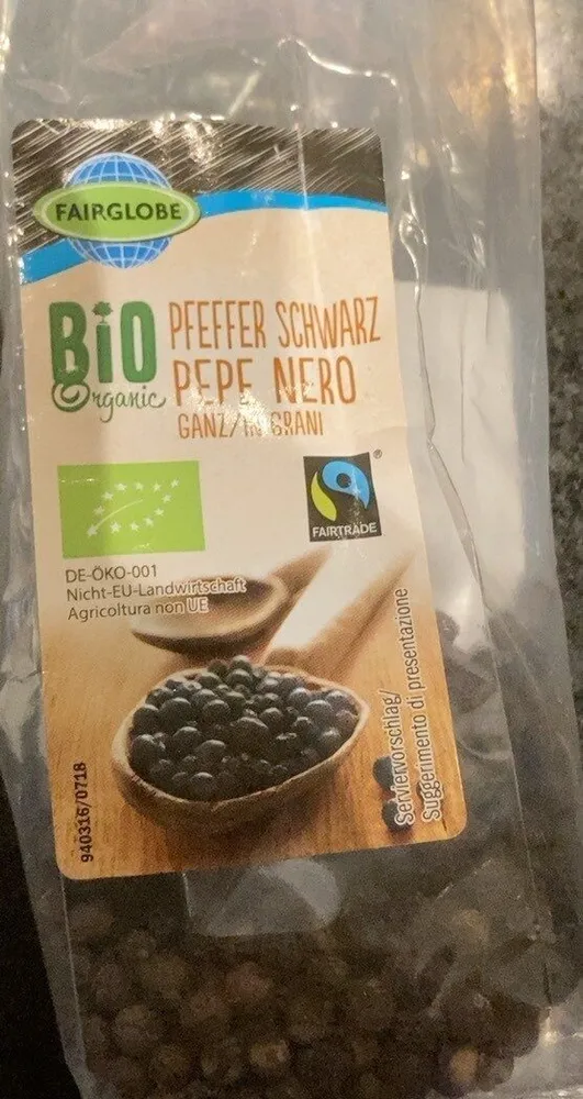 Pfeffer schwarz ganz