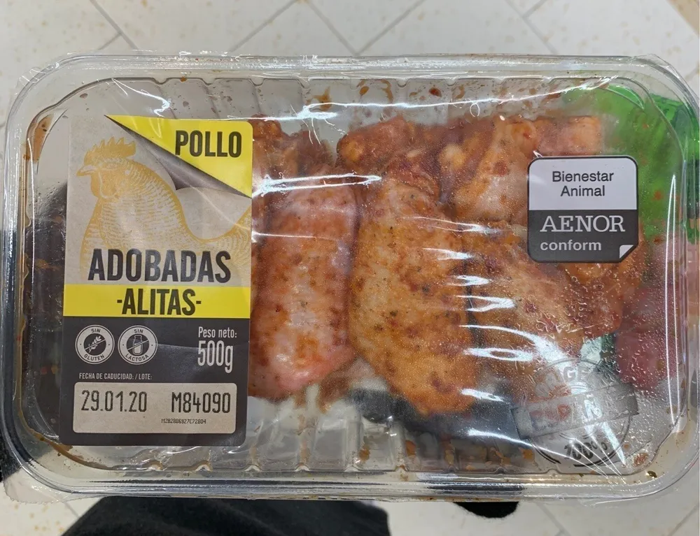 Alitas adobadas
