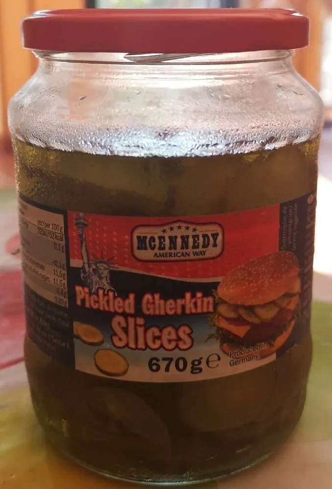 Pickled gherkin slices
