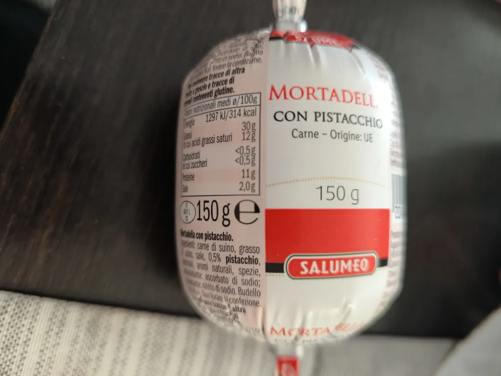 Mortadella con pistacchio