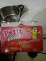 Petit beber fresa