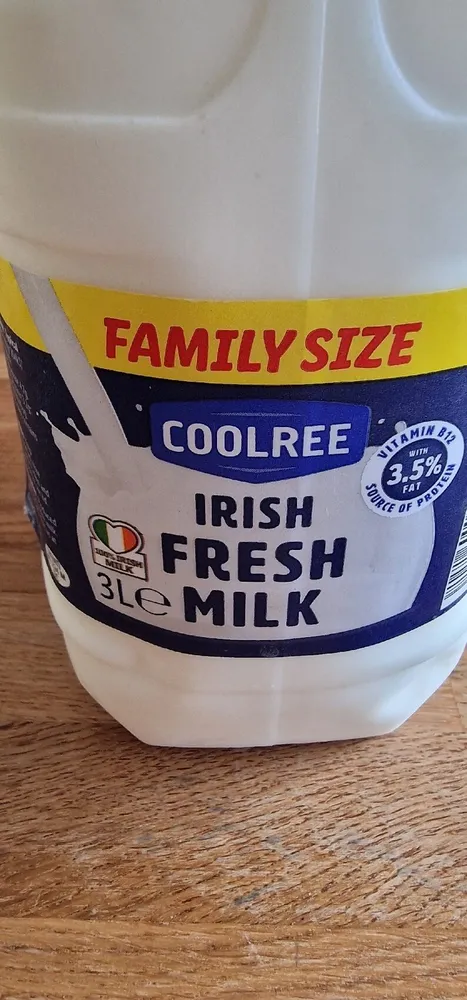 Irish Fresh whole Milk