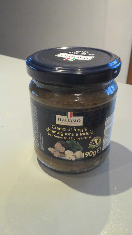 Mushroom and truffle cream