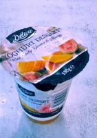 Yogurt dessert con guayaba y mango