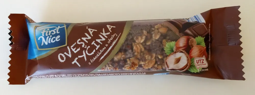 Crownfield Oat Bar Hazelnut, Peanut & Dark Chocolate