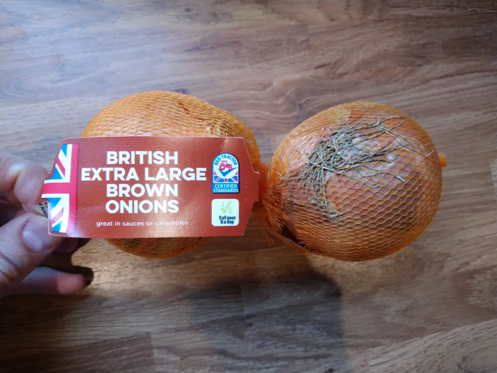 British extra large brown onions