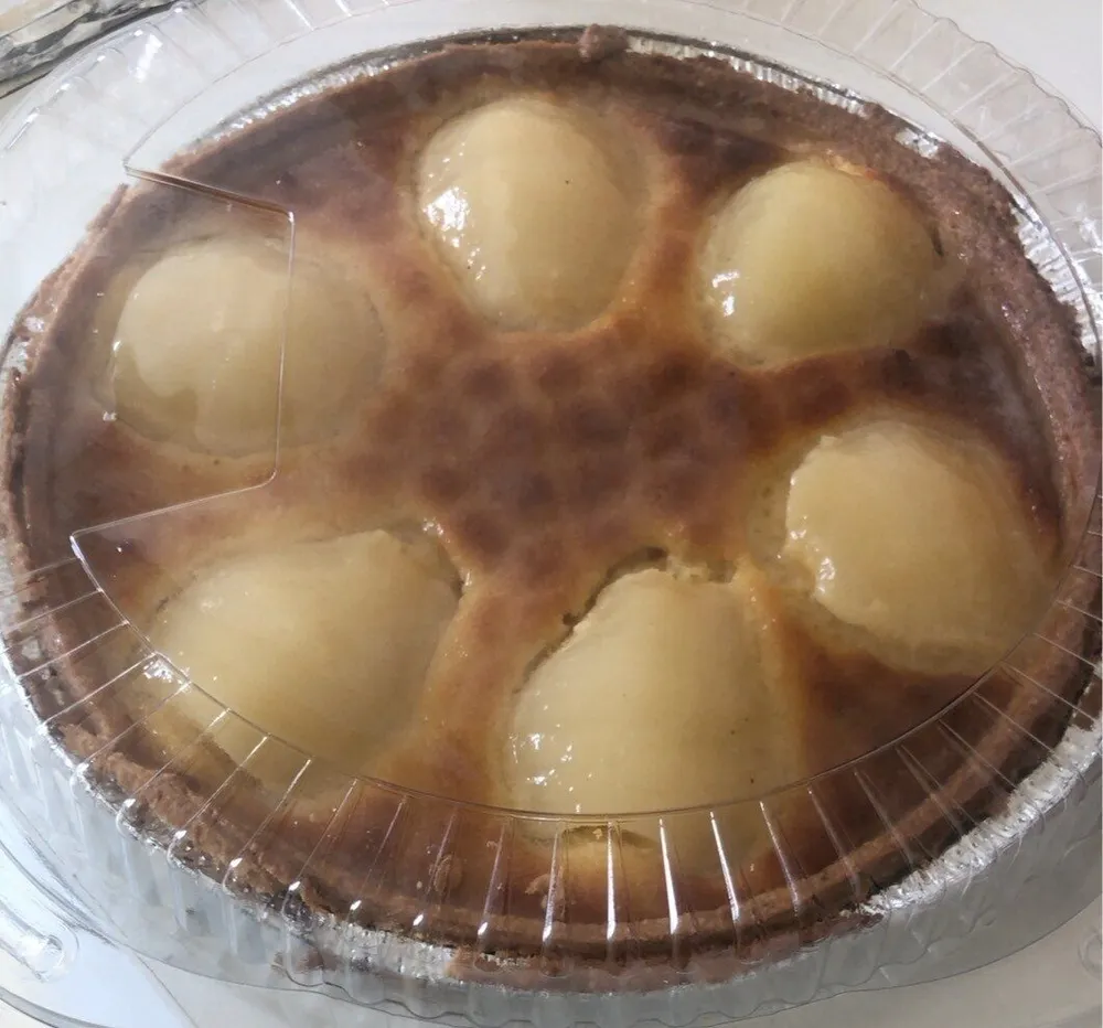 Tarte amande poires 6 parts