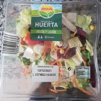 Ensalada de la huerta fresca y lavada