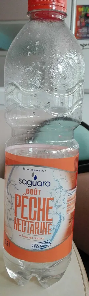 Eau goût pêche nectarine
