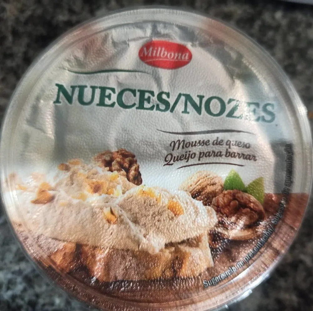 Mousse de queso nueces