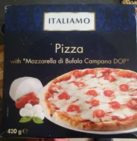 Pizza with "Mozzarella di Bufala Campana DOP"