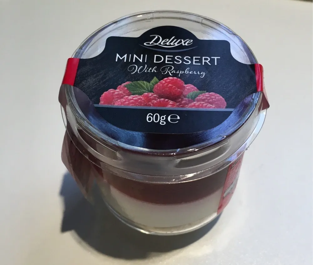 Mini dessert with raspberry