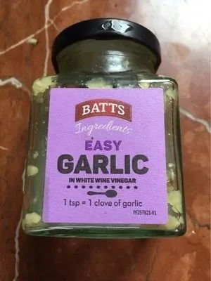 Easy Garlic in white wine vinegar