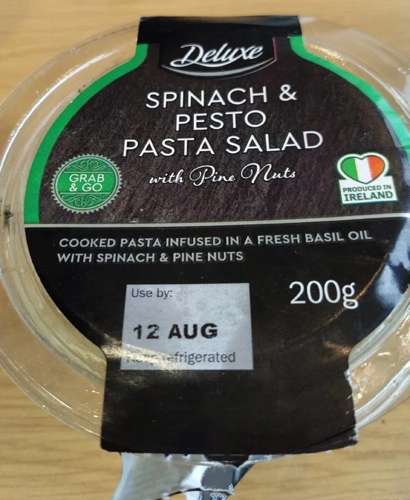 Pesto, Spinach & Pine Nut Pasta Salad