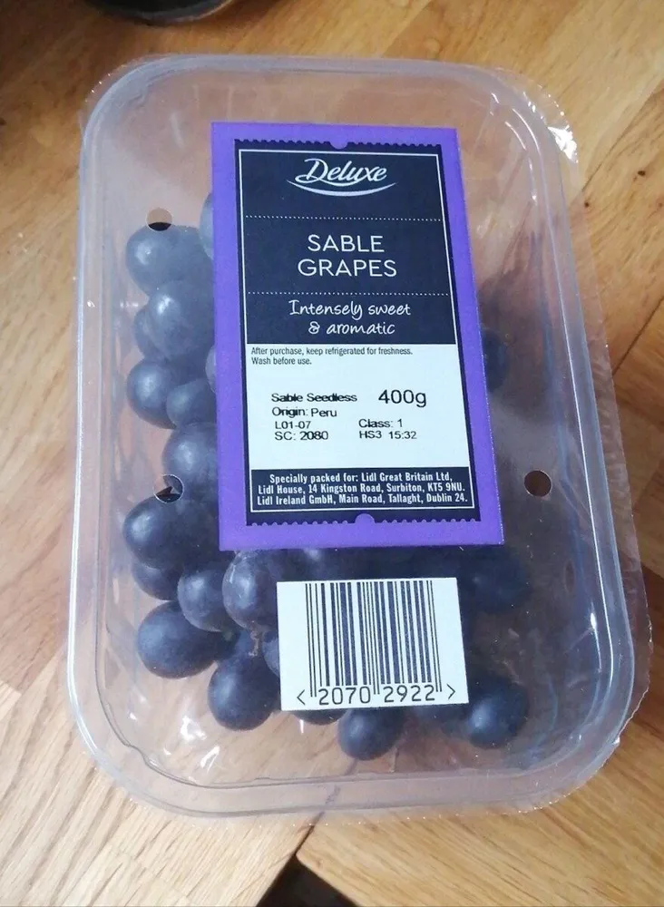 Sable Grapes