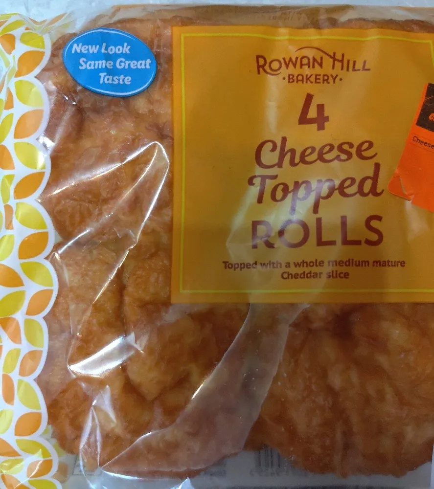4 cheese topped roll