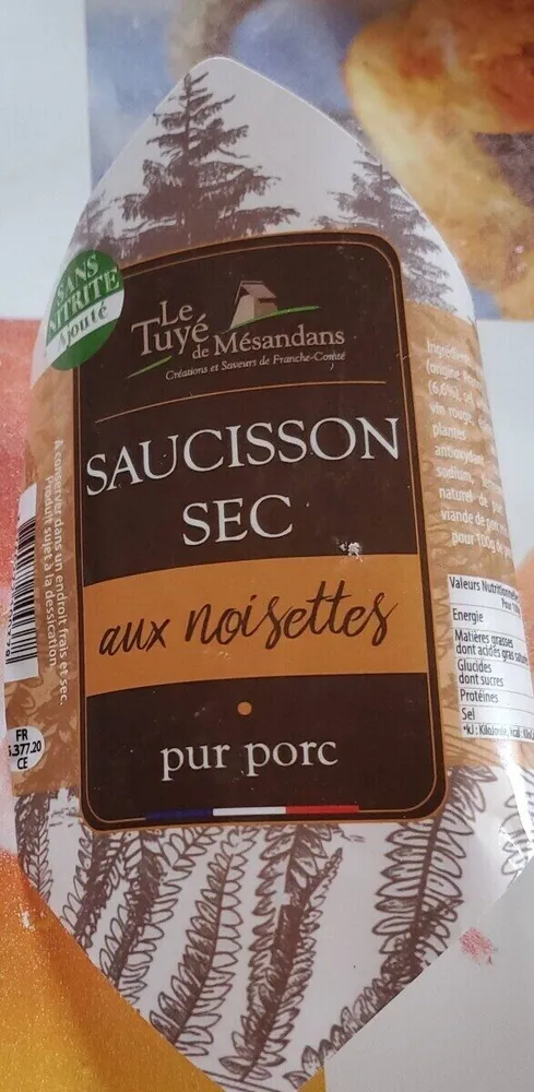 Saucisson sec aux noisettes
