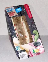 PE.WE. (Penny Ready to go) Sandwich Schinken & Käse 20735395 Mehrkornbrot mit Hinterkochschinken und Gouda