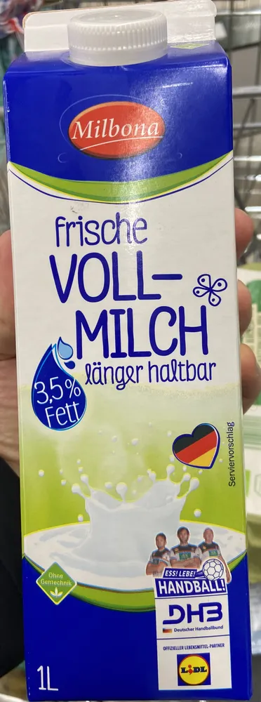 Frische Vollmilch
