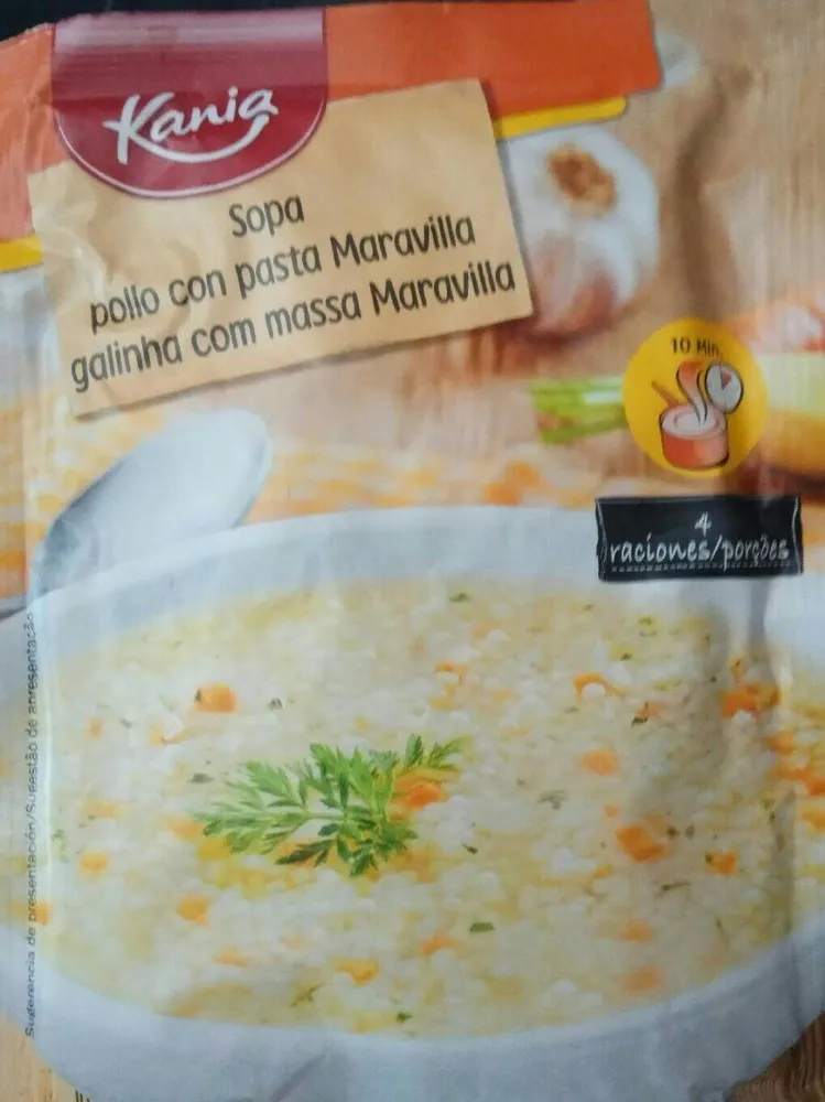 Sopa pollo con pasta maravilla