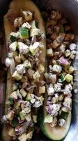 Plat de courgettes farcies