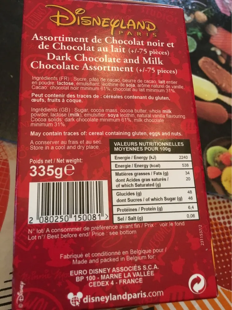 Assortiment de Chocolat noir et de Chocolat au lait