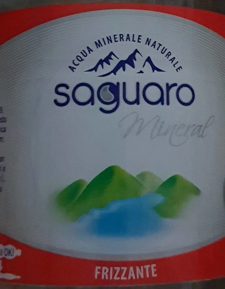 Aqua minérale naturale frizzante