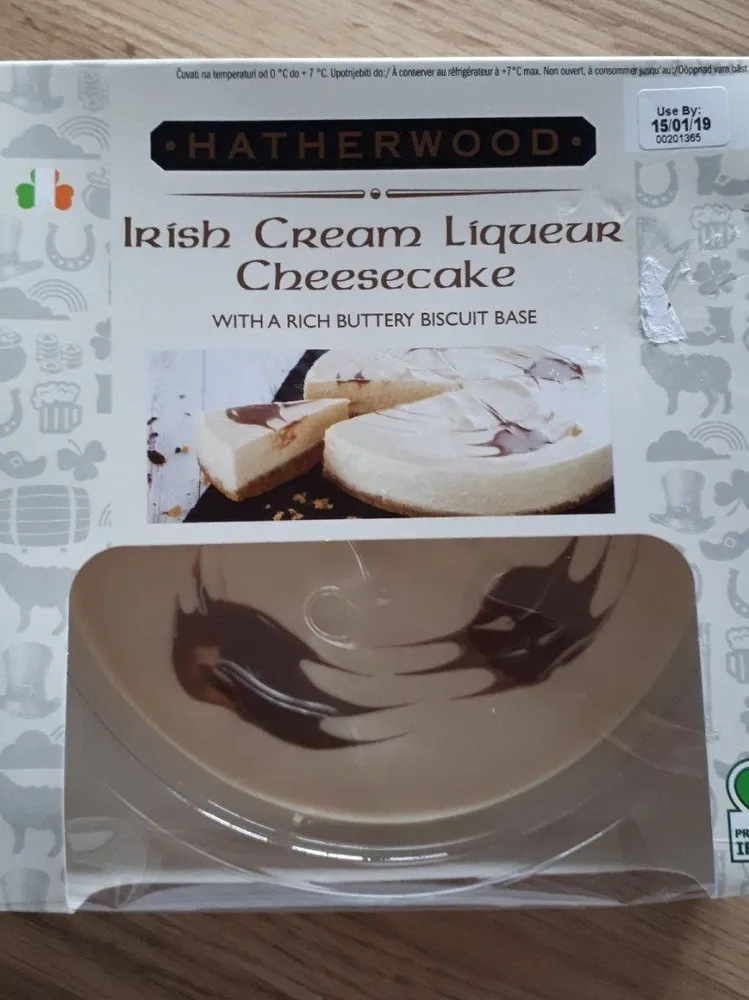 Irish cream liqueur cheesecake