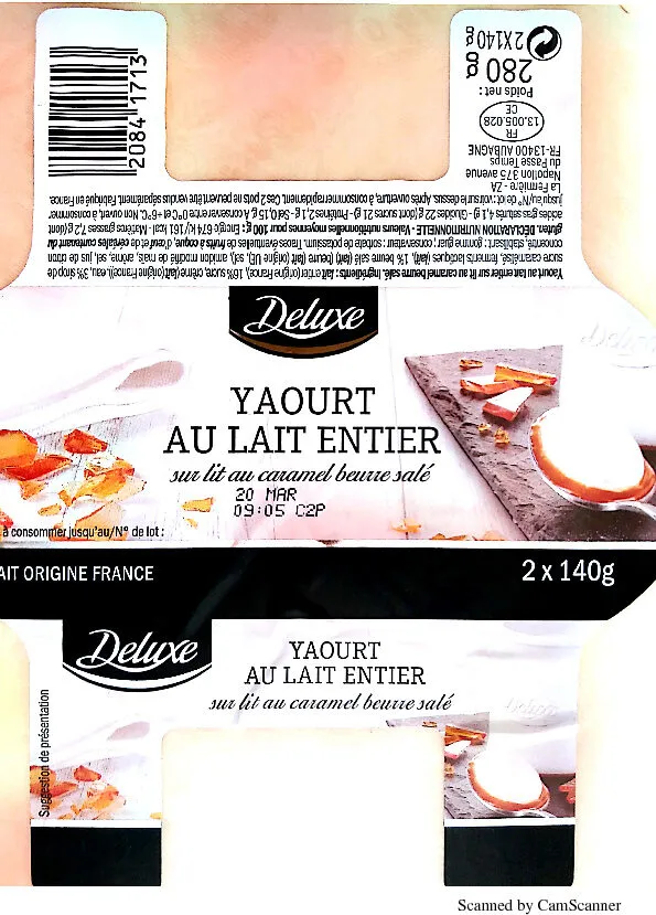 Yaourt au lait entier sur lit au caramel beurre salé