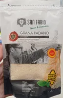 Grana Padano gerieben