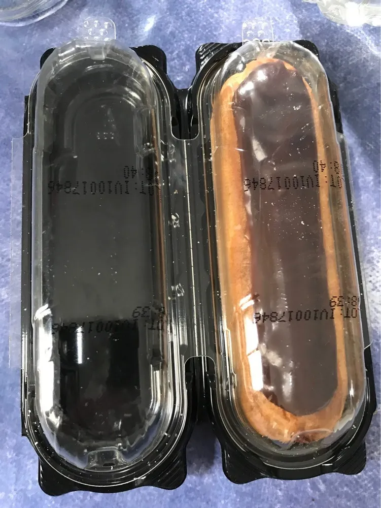 Eclair au chocolat
