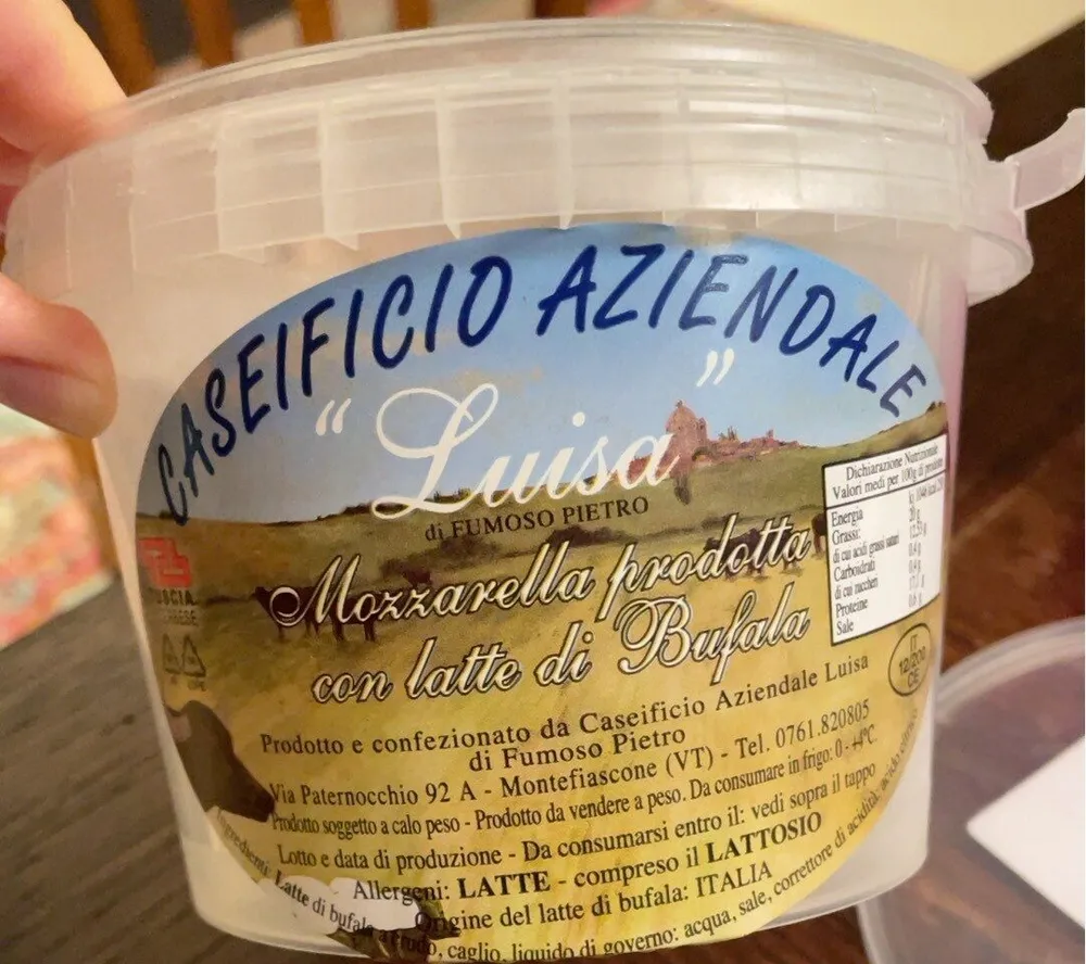 Luisa Mozzarella di bufala