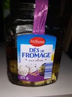 Dés de fromage aux olives