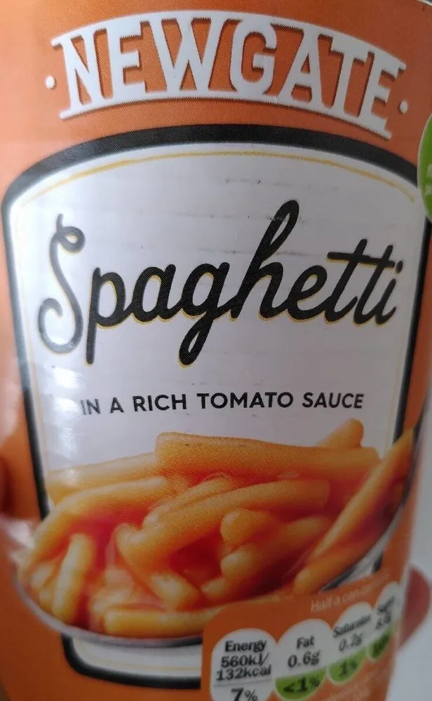 Spaghetti in rich tomato sauce