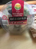 Ensalada con queso de cabra, manzana y remolacha