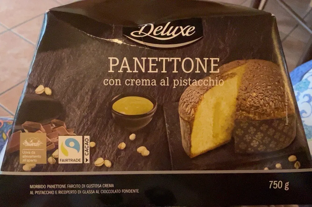 Panettone con crema al pistacchio