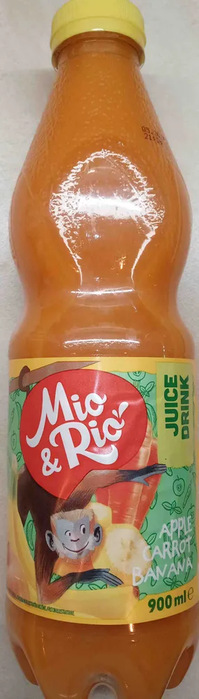Apple carrot banana juice drink