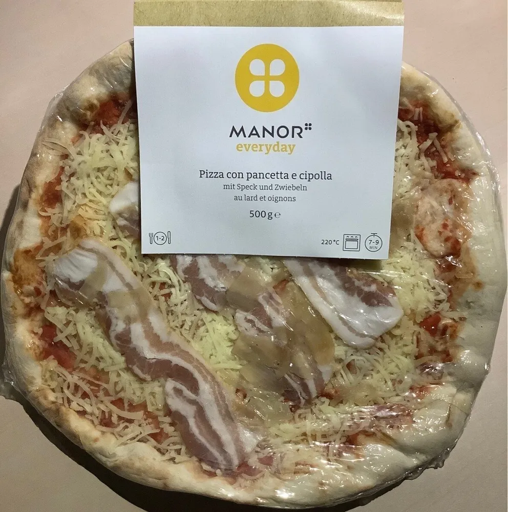 Pizza au lard et ognons