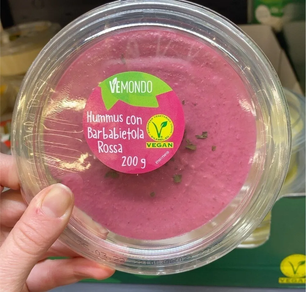 Hummus con barbabietola rossa
