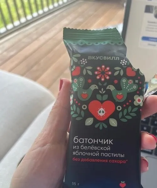 Вкусвилл батончик из яблочной пастилы