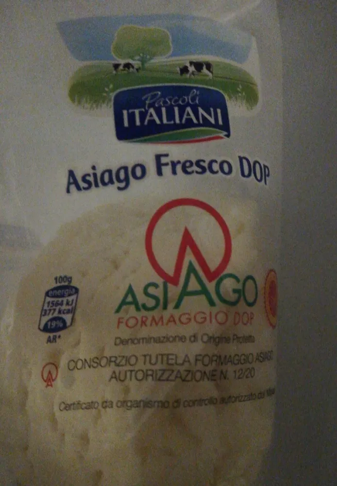Formaggio Asiago fresco dop