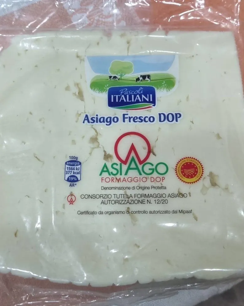 Formaggio asiago fresco dop